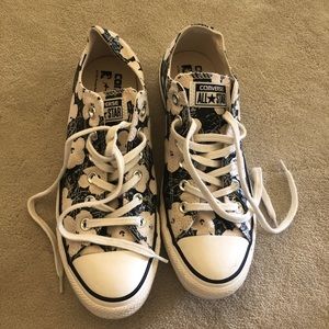 Converse x Andy Warhol Floral Print sz 9.5